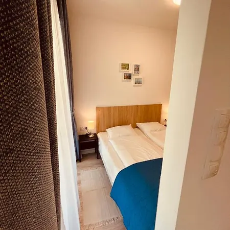 Ponton 04 - Pool, Garden *