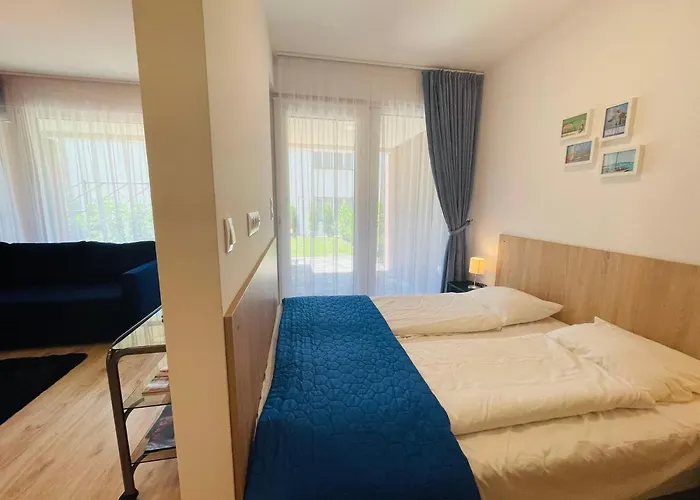 Ponton 04 - Pool, Garden Apartment