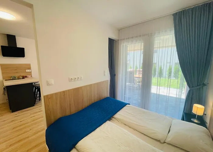 Ponton 04 - Pool, Garden