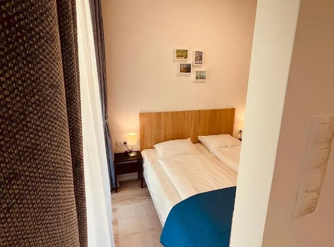 Ponton 04 - Pool, Garden *